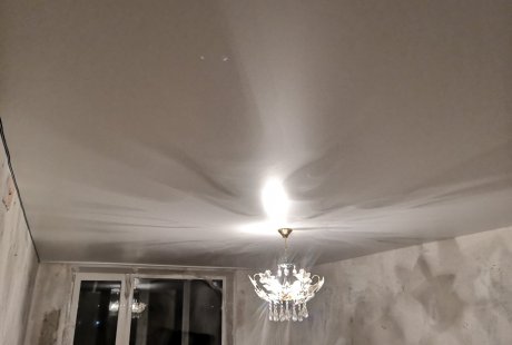 Натяжные потолки в квартиру